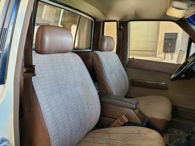 1986 Tan Toyota Other Extended Cab Pickup