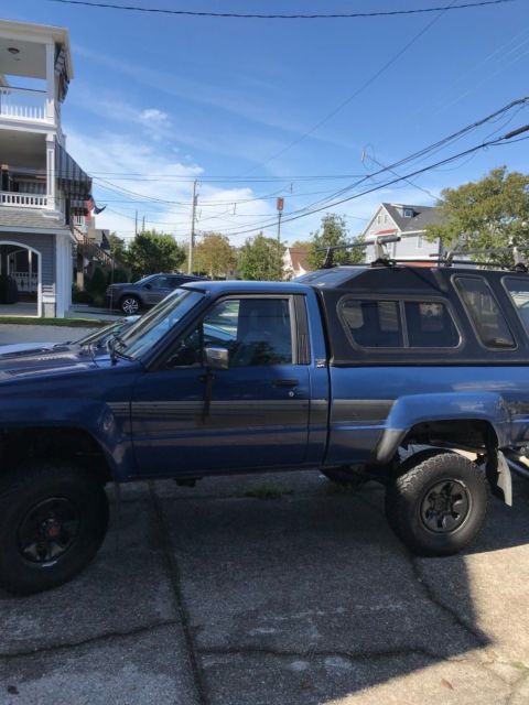 1986 Blue Toyota Pickup Standard Cab Pickup