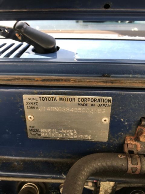 1986 Blue Toyota Pickup Standard Cab Pickup