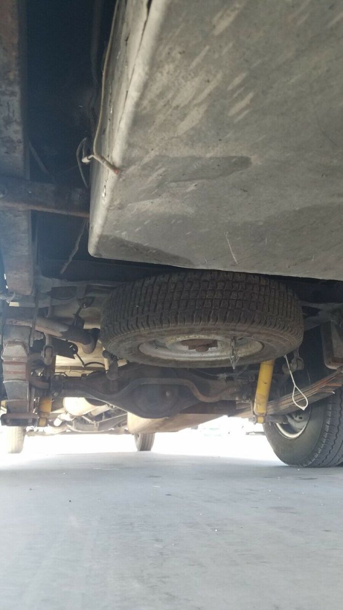 1986 White Toyota Pickup Pickup