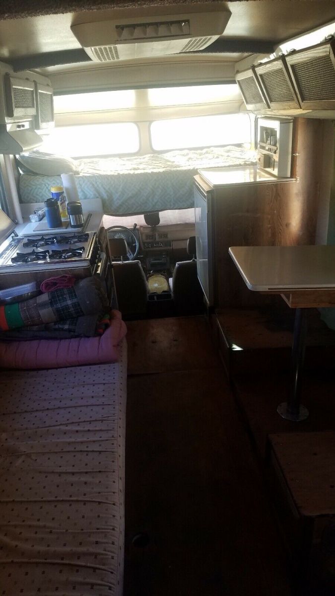 1986 White Toyota Pickup Pickup