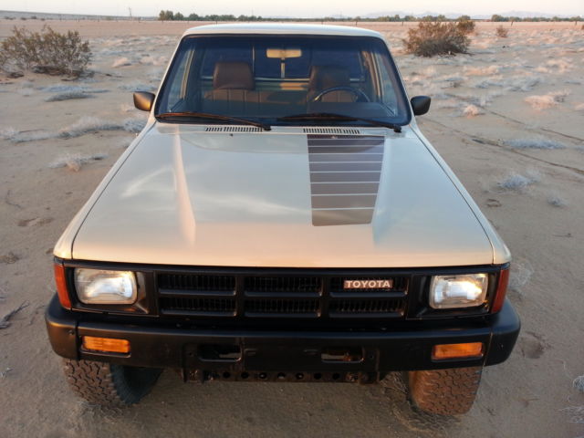 1986 tan Toyota Other Standard Cab Pickup