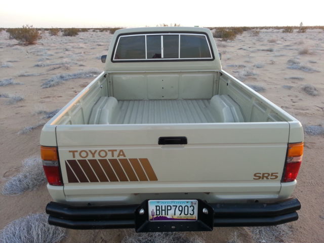 1986 tan Toyota Other Standard Cab Pickup