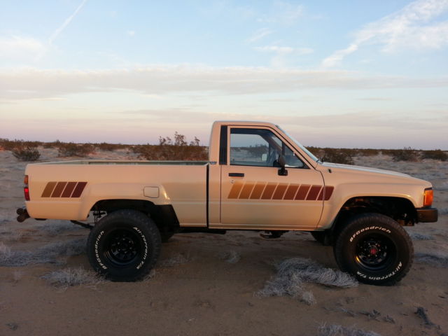 1986 tan Toyota Other Standard Cab Pickup