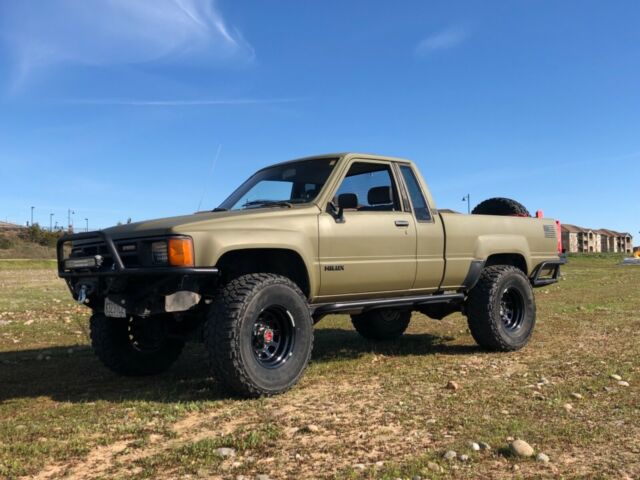 1986 Green Toyota Pickup Extended Cab Pickup