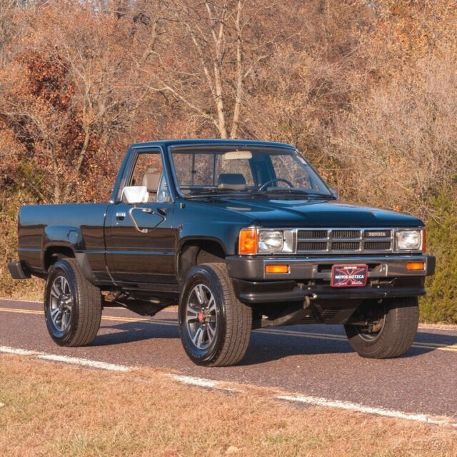 1986 Black Toyota SR5 Pickup Truck