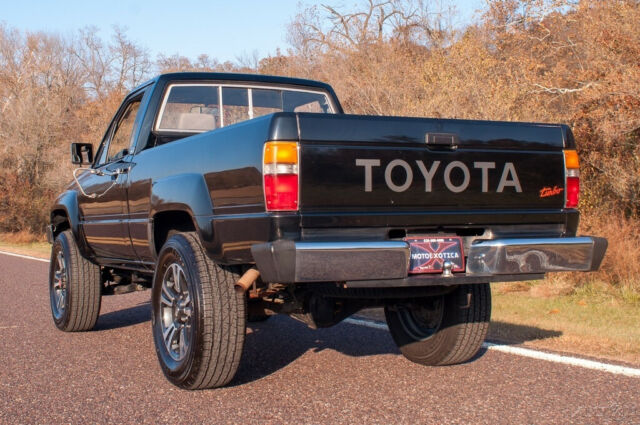 1986 Black Toyota SR5 Pickup Truck