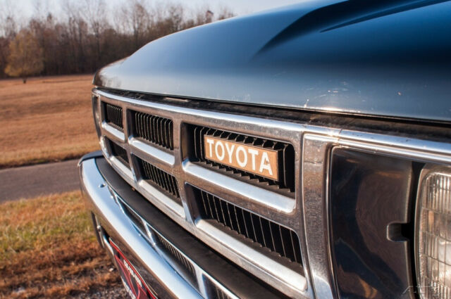 1986 Black Toyota SR5 Pickup Truck