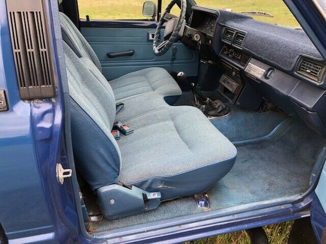 1986 Blue Toyota Pickup Standard Cab Pickup