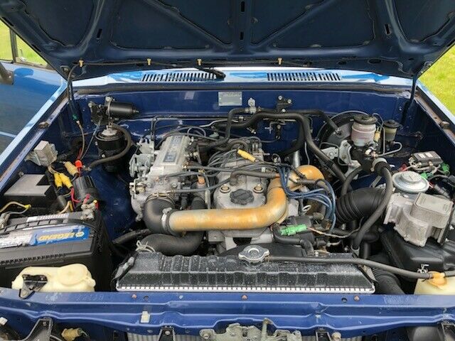 1986 Blue Toyota Pickup Standard Cab Pickup