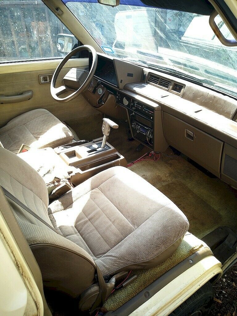 1986 Tan Toyota Van Mini Cargo Van