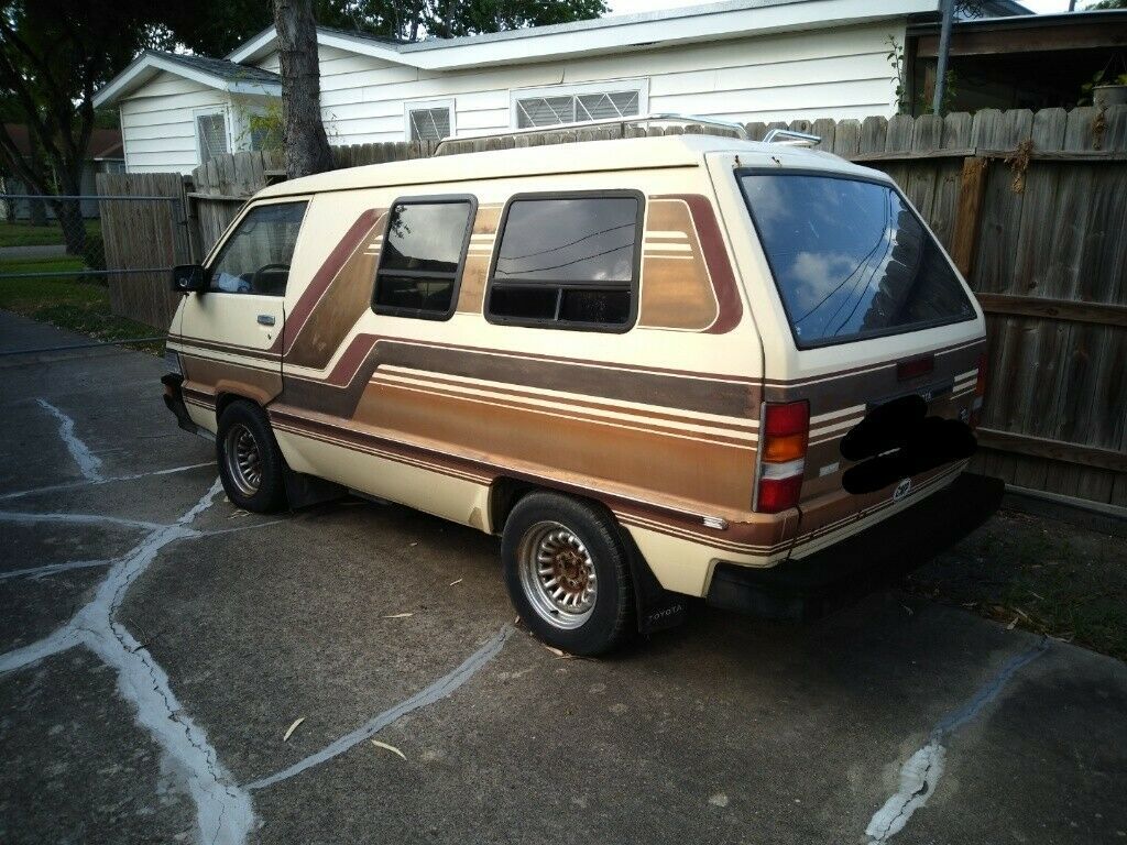 1986 Tan Toyota Van Mini Cargo Van