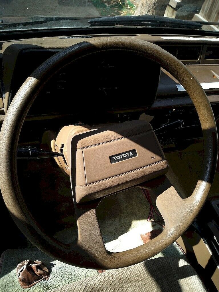 1986 Tan Toyota Van Mini Cargo Van