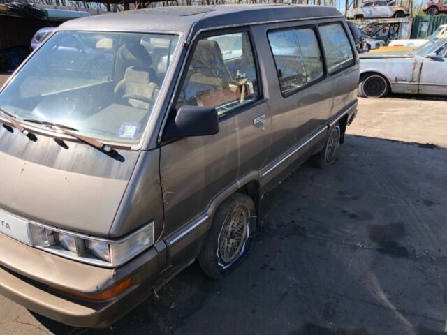 1986 Brown Toyota VAN WAGON Minivan