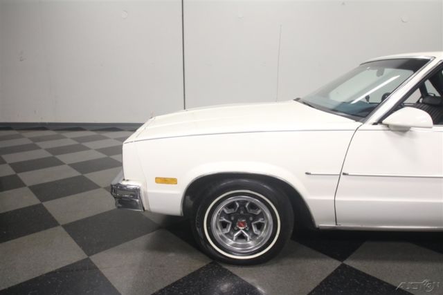 1986 White Chevrolet El Camino