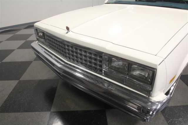 1986 White Chevrolet El Camino