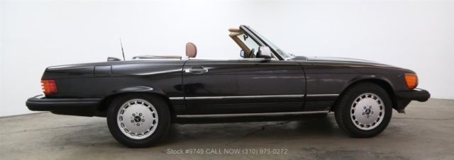 1986 Black Mercedes-Benz 500-Series