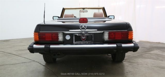 1986 Black Mercedes-Benz 500-Series