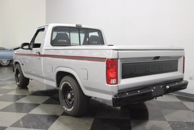 1986 Silver Ford F-150