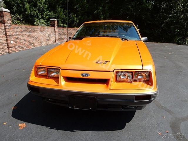 1986 Orange Ford Mustang