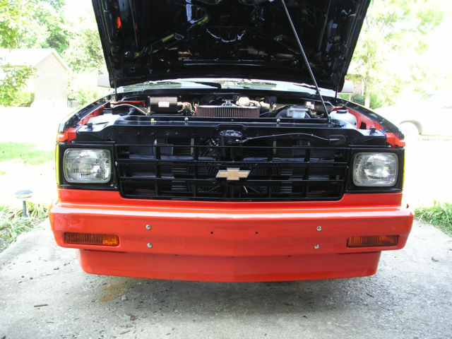 1986 Black and Orange Chevrolet S-10 Standard Cab Pickup