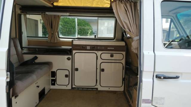 1986 White Volkswagen Bus/Vanagon Van Camper
