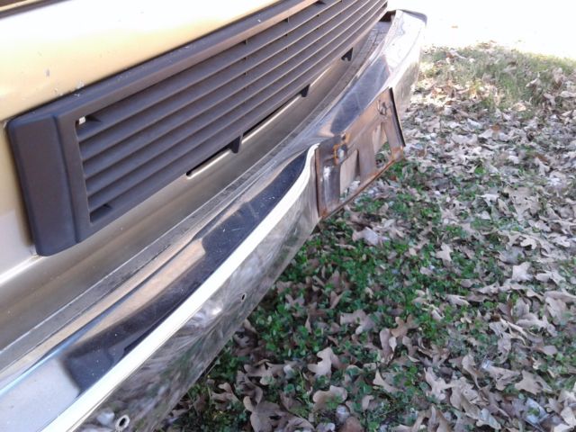 1986 Gold Volkswagen Bus/Vanagon