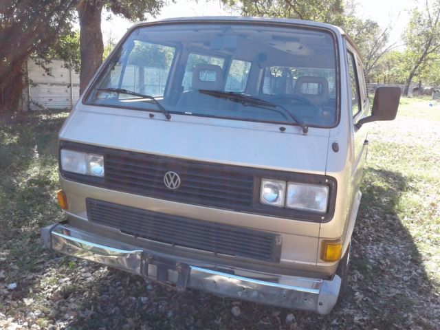 1986 Gold Volkswagen Bus/Vanagon