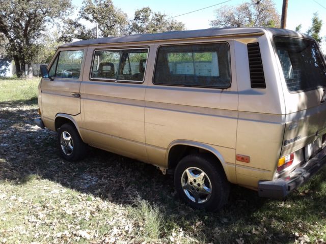 1986 Gold Volkswagen Bus/Vanagon