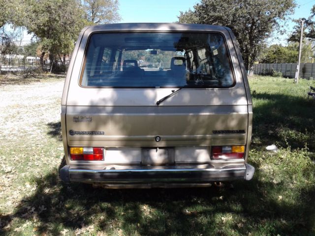 1986 Gold Volkswagen Bus/Vanagon