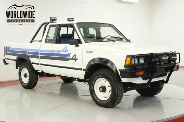 1986 White Nissan Pickup