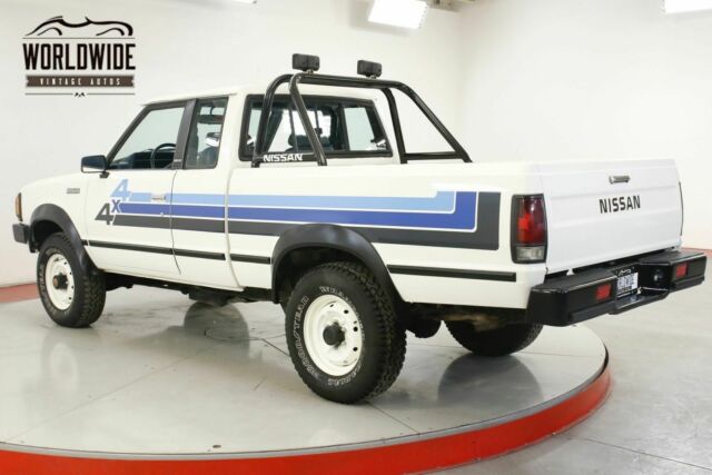 1986 White Nissan Pickup