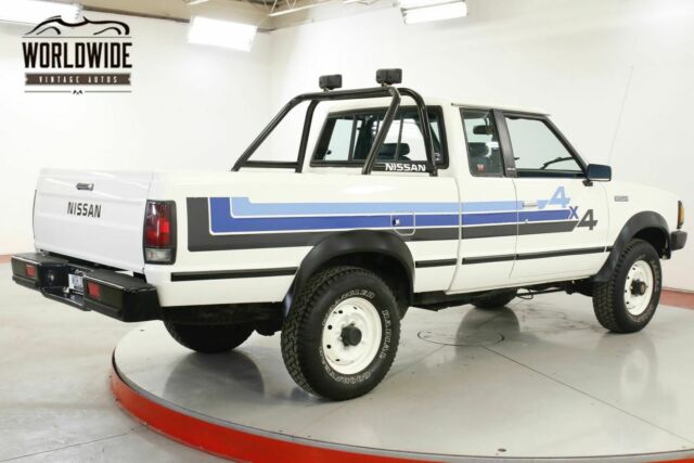 1986 White Nissan Pickup