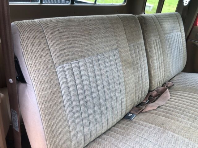 1990 Red Ford F-250 Extended Cab Pickup