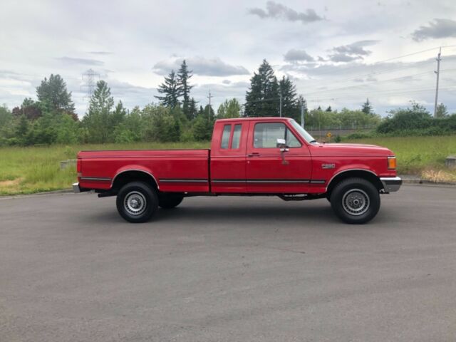 1990 Red Ford F-250 Extended Cab Pickup