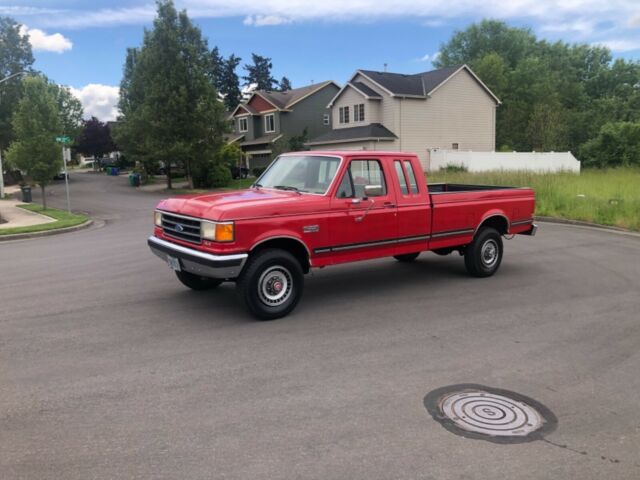 1990 Red Ford F-250 Extended Cab Pickup