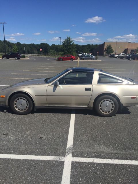 1987 Tan Nissan 300ZX Hatchback
