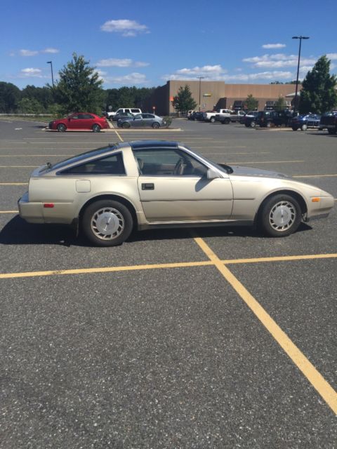 1987 Tan Nissan 300ZX Hatchback