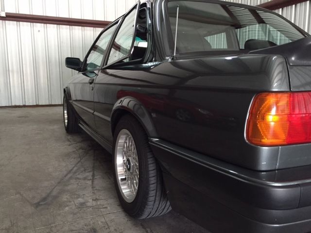 1987 Gray BMW 3-Series Coupe