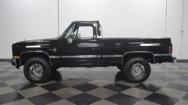 1987 Black Chevrolet V10