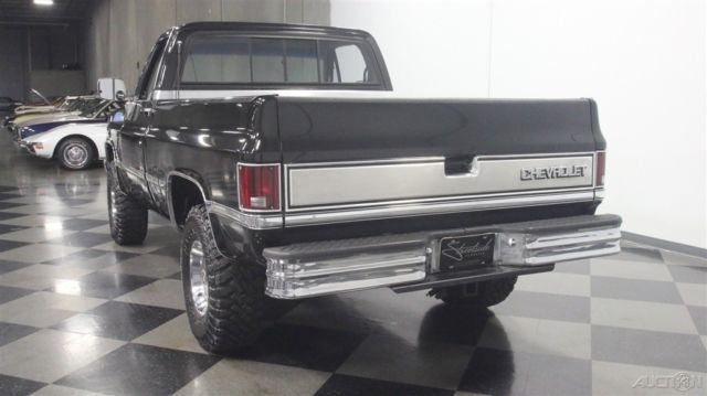 1987 Black Chevrolet V10