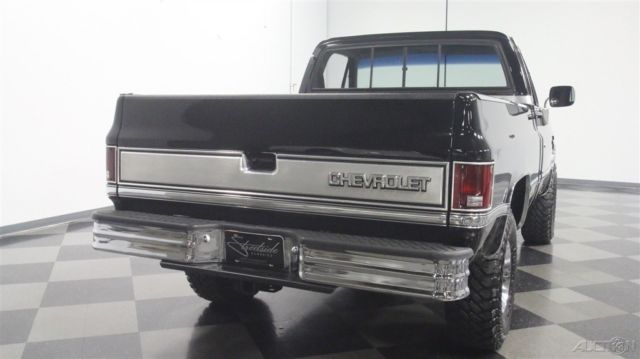 1987 Black Chevrolet V10