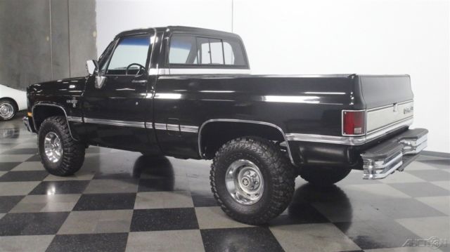 1987 Black Chevrolet V10