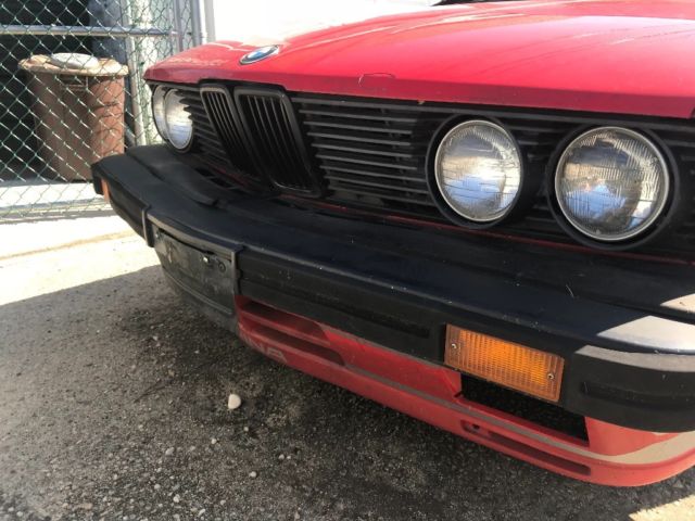 1987 Red BMW 5-Series Sedan