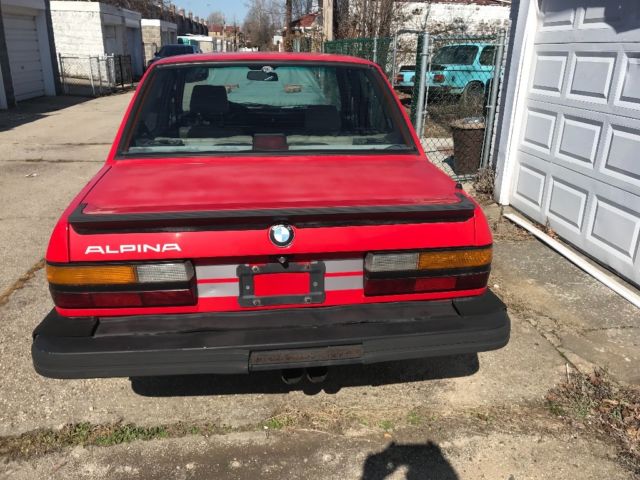 1987 Red BMW 5-Series Sedan