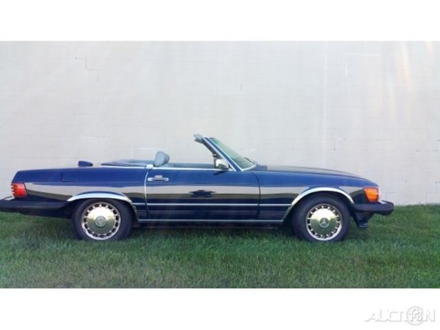 1987 Blue Mercedes-Benz 500-Series Convertible