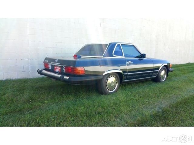 1987 Blue Mercedes-Benz 500-Series Convertible