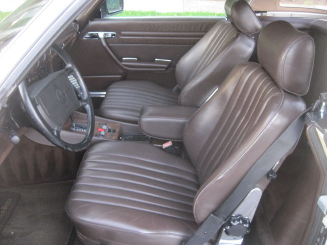 1987 Light Ivory  Mercedes-Benz SL-Class 2 door convertible 