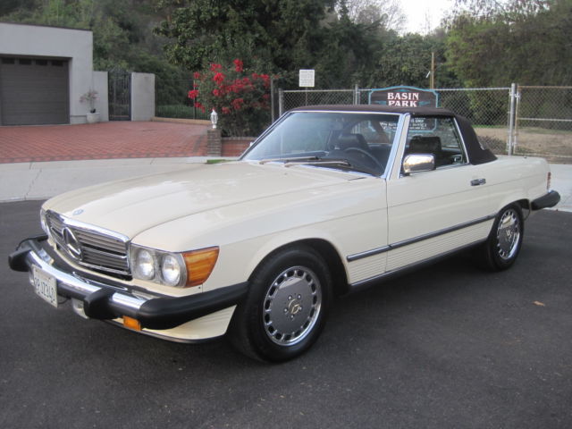 1987 Light Ivory  Mercedes-Benz SL-Class 2 door convertible 