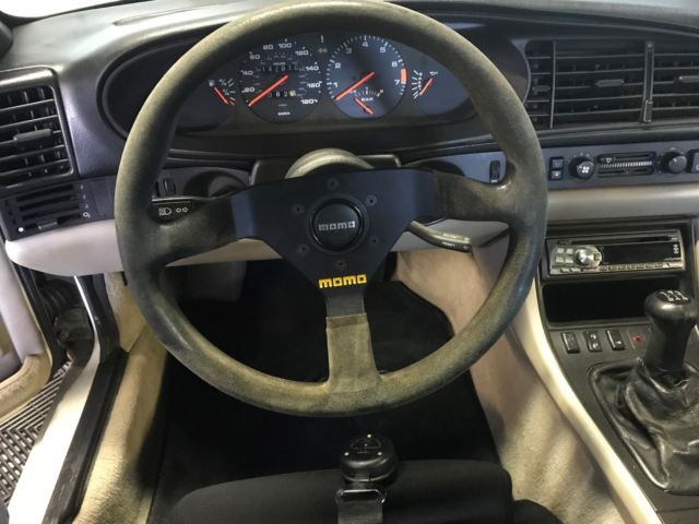 1987 Alpine White Porsche 944 Coupe